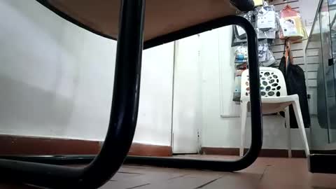 Snapshot of waltherfeet_ chatting on 12/05/25, 02:25 WaltherFeet online show from 12/05/25, 02:25