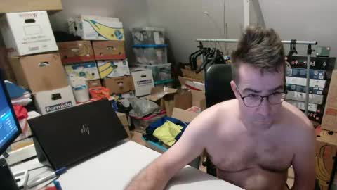 Snapshot of wammes85 chatting on 12/23/24, 01:29 wammes online show from 12/23/24, 01:29