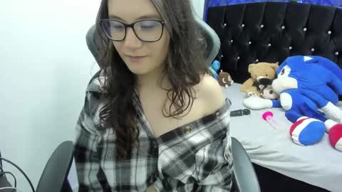 Alexandra online show from 02/19/25, 01:18