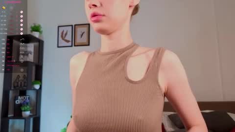 Emi online show from 09/26/25, 11:31