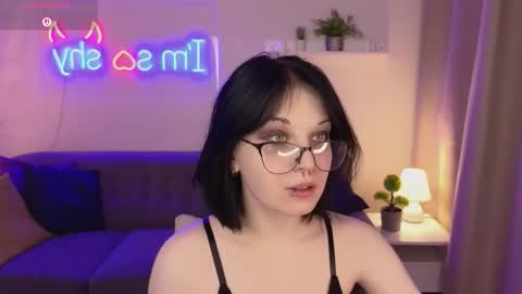 Snapshot of wandy_di chatting on 12/04/25, 09:45 Wandy online show from 12/04/25, 09:45