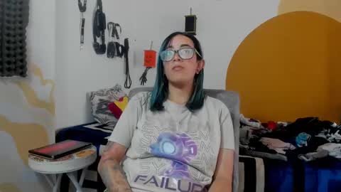 Snapshot of waningrosee chatting on 01/06/25, 06:20 Waningrose  Lu online show from 01/06/25, 06:20