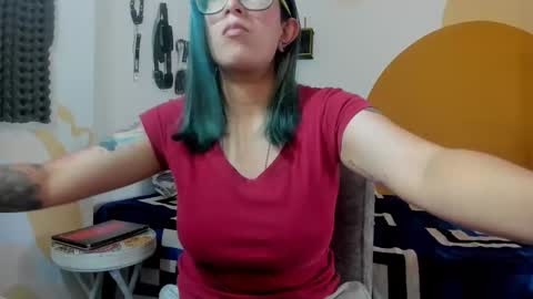 Snapshot of waningrosee chatting on 01/07/25, 05:53 Waningrose  Lu online show from 01/07/25, 05:53