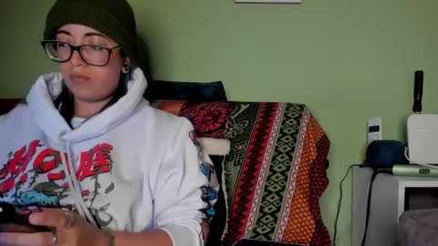 Snapshot of waningrosee chatting on 02/15/25, 12:15 Waningrose  Lu online show from 02/15/25, 12:15