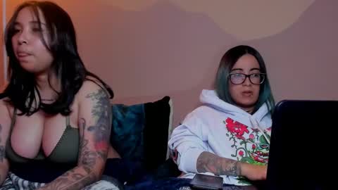 Snapshot of waningrosee chatting on 03/07/25, 03:29 Waningrose  Lu online show from 03/07/25, 03:29