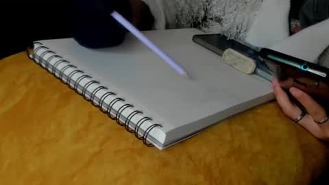 Snapshot of waningrosee chatting on 03/08/25, 07:42 Waningrose  Lu online show from 03/08/25, 07:42