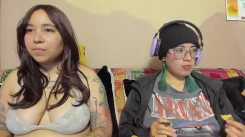 Snapshot of waningrosee chatting on 09/16/25, 01:06 Waningrose  Lu online show from 09/16/25, 01:06