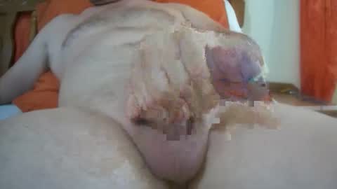 Snapshot of wankeyknuckles chatting on 10/04/25, 12:36 wankeyknuckles online show from 10/04/25, 12:36