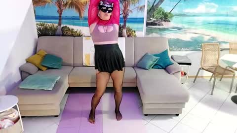 Snapshot of wannafeelitall chatting on 01/03/25, 06:46 Emilia inst online show from 01/03/25, 06:46