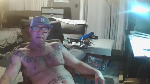 Snapshot of wantitbutyoucanthaveit chatting on 11/08/25, 02:12 inittogetitin online show from 11/08/25, 02:12