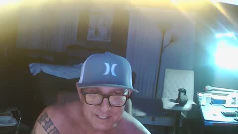 Snapshot of wantitbutyoucanthaveit chatting on 11/10/25, 11:42 inittogetitin online show from 11/10/25, 11:42