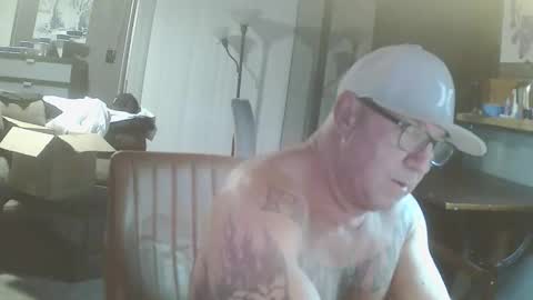 Snapshot of wantitbutyoucanthaveit chatting on 12/03/25, 07:16 inittogetitin online show from 12/03/25, 07:16