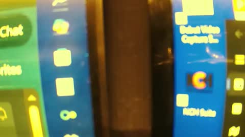 Snapshot of wantitbutyoucanthaveit chatting on 12/20/25, 03:46 inittogetitin online show from 12/20/25, 03:46