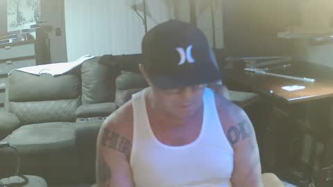 Snapshot of wantitbutyoucanthaveit chatting on 01/18/26, 01:31 inittogetitin online show from 01/18/26, 01:31