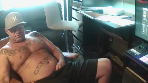 Snapshot of wantitbutyoucanthaveit chatting on 01/31/26, 09:35 inittogetitin online show from 01/31/26, 09:35