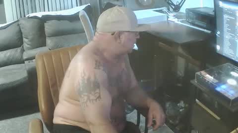 Snapshot of wantitbutyoucanthaveit chatting on 02/05/26, 11:59 inittogetitin online show from 02/05/26, 11:59