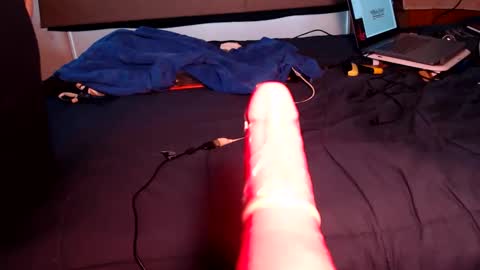 Snapshot of wantsum2night chatting on 01/01/25, 04:07 wants online show from 01/01/25, 04:07