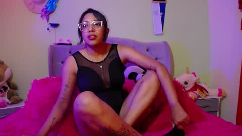 Snapshot of warisgoddes chatting on 01/16/25, 06:46 EMILY online show from 01/16/25, 06:46