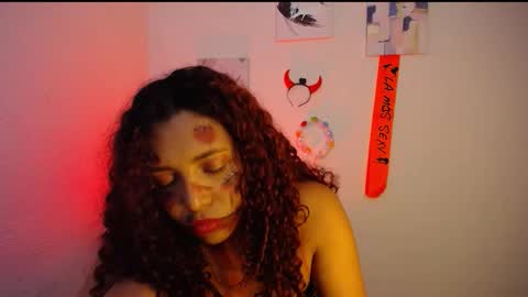 Snapshot of warisgoddes chatting on 10/16/25, 06:14 EMILY online show from 10/16/25, 06:14