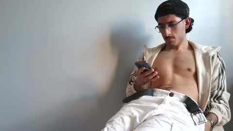 Snapshot of waseiiii chatting on 04/25/26, 04:48 waseiiii online show from 04/25/26, 04:48
