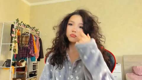 wastforu online show from 10/15/25, 07:08