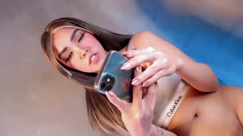 Isla Fox online show from 09/13/25, 05:18