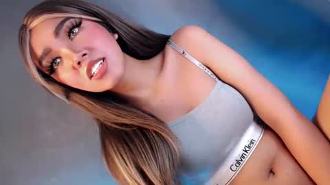 Isla Fox online show from 09/21/25, 05:09