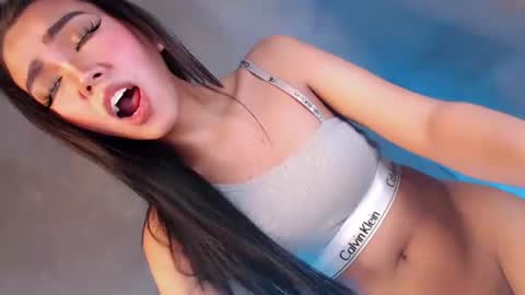 Isla Fox online show from 09/27/25, 05:12