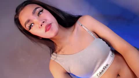 Isla Fox online show from 10/05/25, 05:06