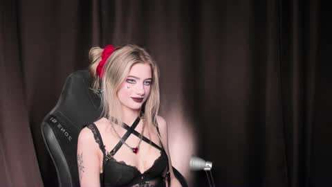 waterfallwoods online show from 12/13/24, 07:04