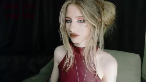 waterfallwoods online show from 11/01/25, 06:21