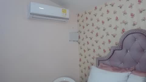 Milf Latina online show from 03/16/26, 12:53