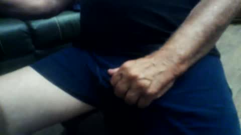 Snapshot of wayne1311 chatting on 09/15/25, 12:05 wayne1311 online show from 09/15/25, 12:05