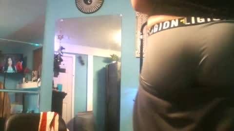 Snapshot of waynesroom chatting on 02/06/25, 07:13 waynesroom online show from 02/06/25, 07:13