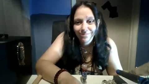 Snapshot of waywardqueen chatting on 10/02/25, 07:26 waywardqueen online show from 10/02/25, 07:26