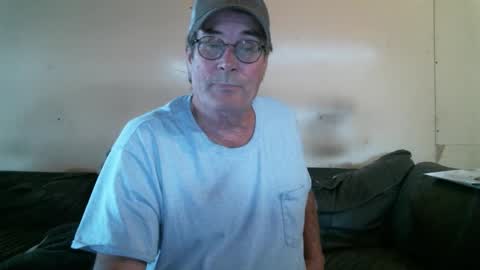 Snapshot of wbfarm chatting on 10/14/25, 10:54 WB Farm online show from 10/14/25, 10:54