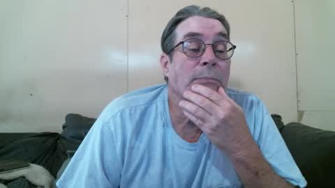 Snapshot of wbfarm chatting on 12/01/25, 07:30 WB Farm online show from 12/01/25, 07:30