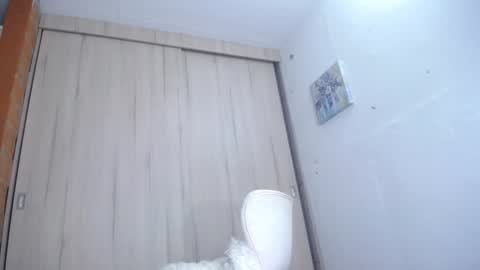 we_we77 online show from 12/19/24, 11:35