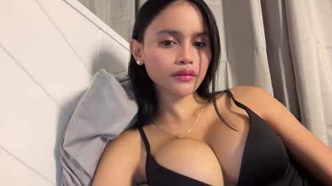 Maggie online show from 05/02/26, 03:17