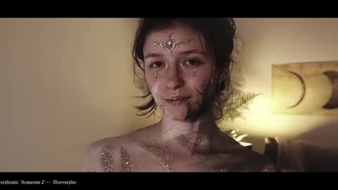 Snapshot of webcora chatting on 12/21/24, 11:13 Coraline online show from 12/21/24, 11:13