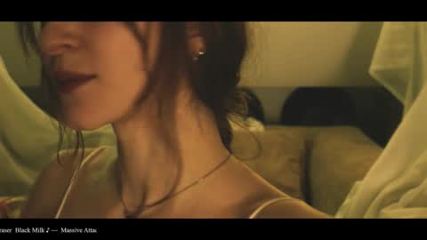 Snapshot of webcora chatting on 11/14/25, 06:06 Coraline online show from 11/14/25, 06:06