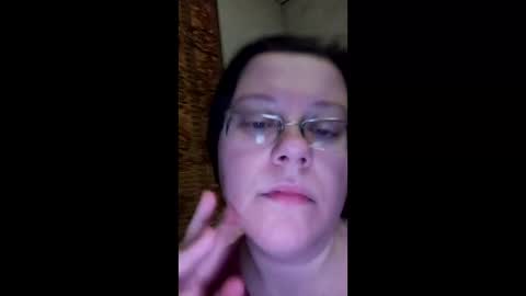 Snapshot of webgirl2 chatting on 01/05/25, 01:03 Marina online show from 01/05/25, 01:03