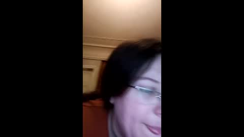 Snapshot of webgirl2 chatting on 03/10/25, 11:06 Marina online show from 03/10/25, 11:06