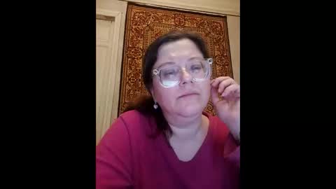 Snapshot of webgirl2 chatting on 11/12/25, 09:47 Marina online show from 11/12/25, 09:47