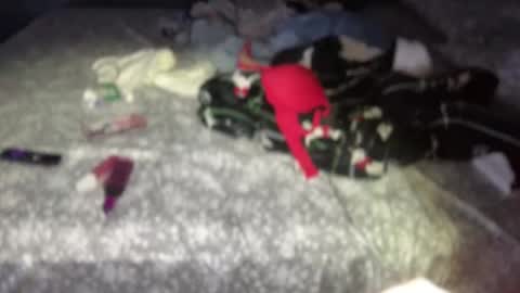 wedifferent_ online show from 11/01/25, 12:51