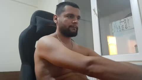 Snapshot of weezing442 chatting on 01/16/25, 04:18 alp online show from 01/16/25, 04:18