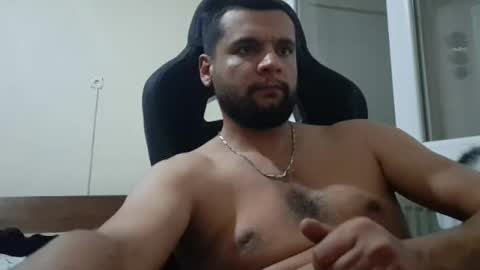 Snapshot of weezing442 chatting on 01/17/25, 08:44 alp online show from 01/17/25, 08:44