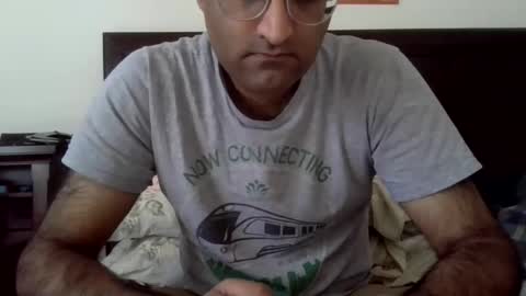 Snapshot of wefjkasdhfsn chatting on 11/18/25, 06:45 Your Toy Joy Boy online show from 11/18/25, 06:45