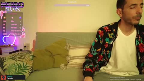 Snapshot of weird_inside chatting on 01/15/25, 08:58 Alyssa and James online show from 01/15/25, 08:58