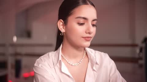 Snapshot of welcome_to_forever chatting on 11/08/25, 02:28 LANA online show from 11/08/25, 02:28